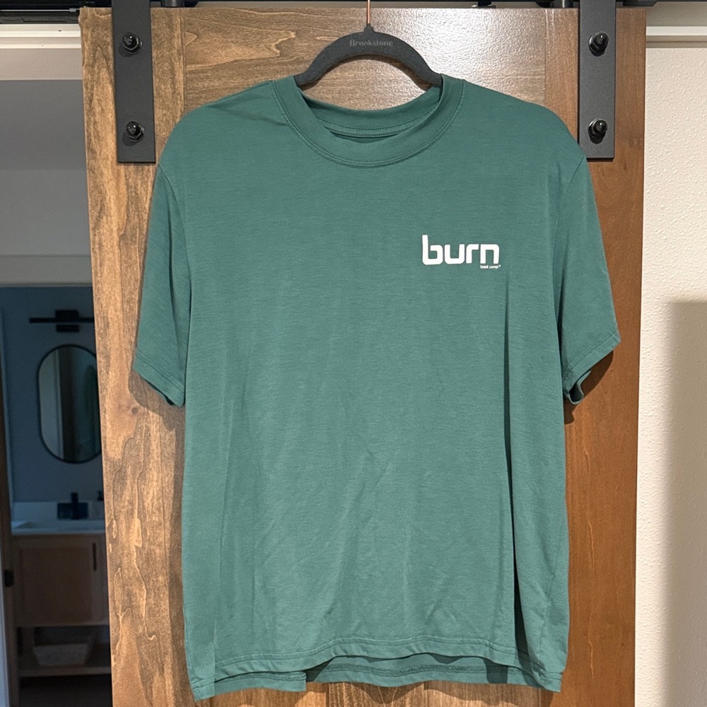 Burn Boot Camp Follow Me to Camp Women's Green Short Sleeve Crop Tee